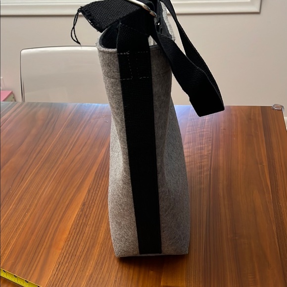 Graf Lantz Gray Wool Shoulder Bag - Picture 7 of 12